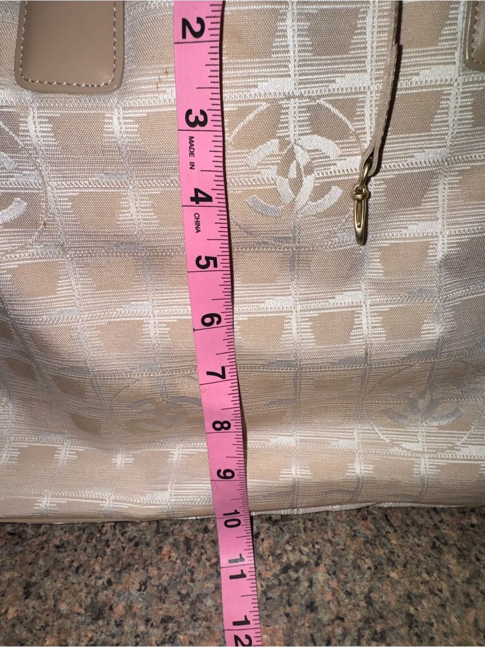 CHANEL authentic cream Patterned Tote with Leather Straps